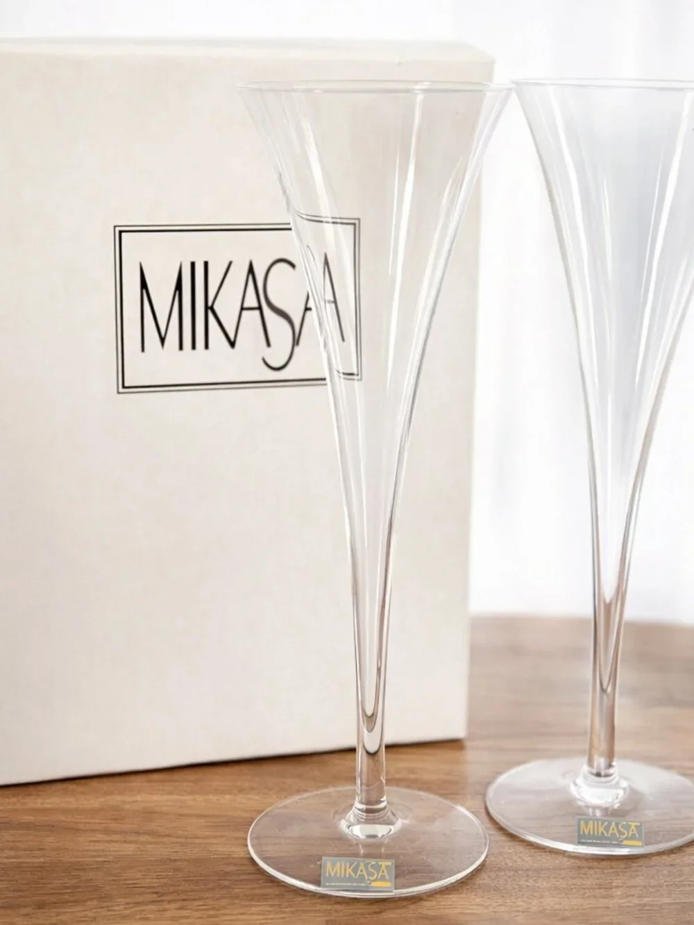 Mikasa Lyonnais NWT Trumpet Flute Champagne Glasses Set of 2 Anniversary NYE